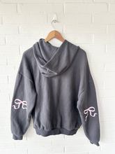 Load image into Gallery viewer, Edikted Sweatshirt Size Large

