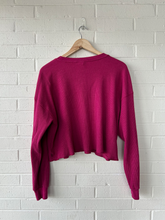 Load image into Gallery viewer, Tna Long Sleeve T-Shirt Size Large
