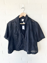 Load image into Gallery viewer, American Eagle T-Shirt Size Medium

