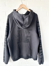 Load image into Gallery viewer, Sweatshirt Size Large
