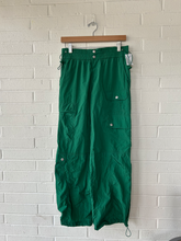 Load image into Gallery viewer, Bdg Pants Size Extra Small
