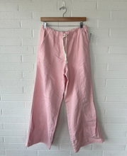 Load image into Gallery viewer, Aerie Pants Size Medium
