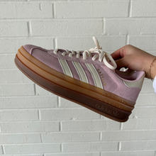 Load image into Gallery viewer, Adidas Casual Shoes Womens 8
