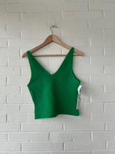 Load image into Gallery viewer, Babaton Tank Top Size Extra Large
