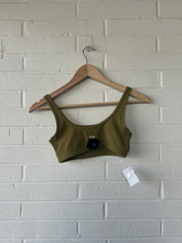 Load image into Gallery viewer, Tna Sports Bra Size Extra Small

