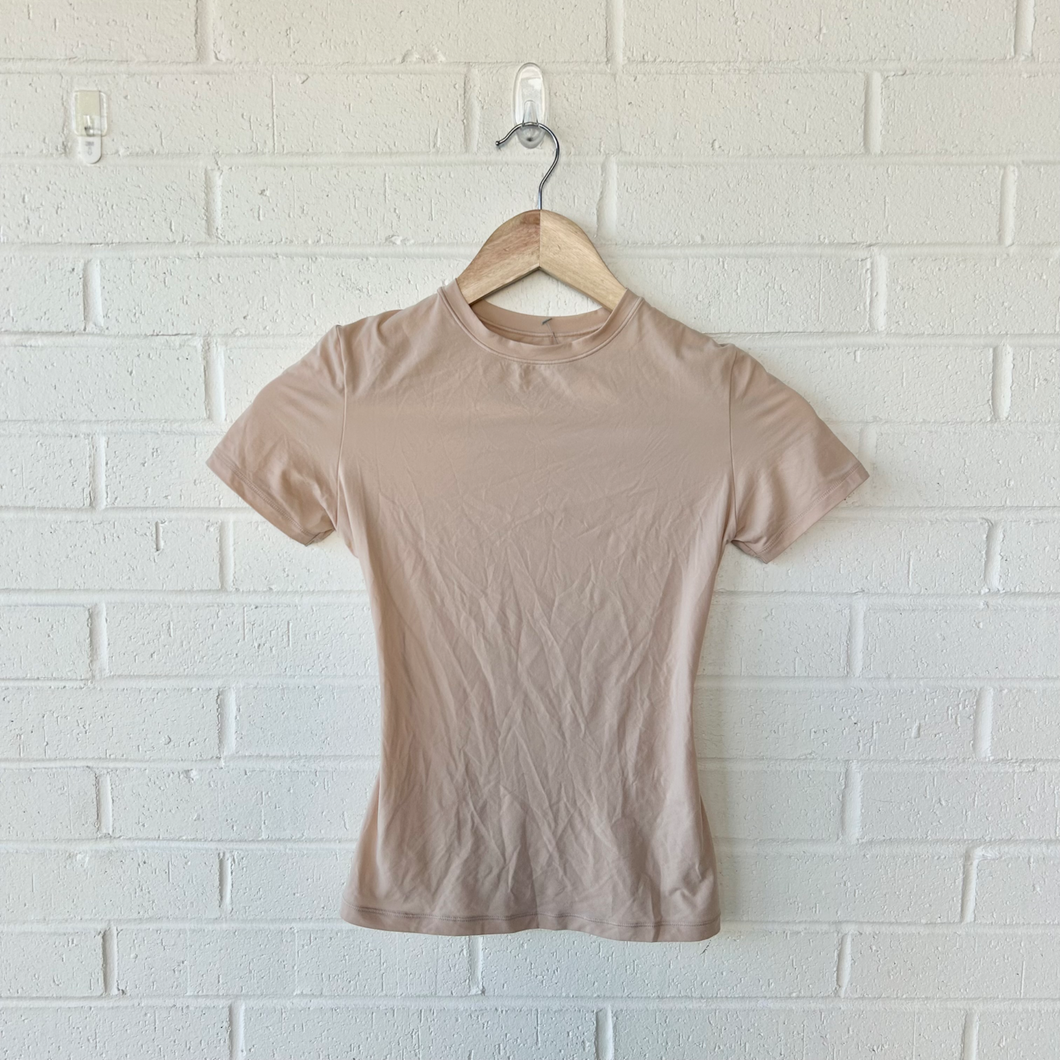 Skims Short Sleeve Top Size Extra Small