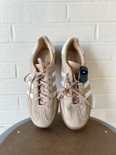 Load image into Gallery viewer, Adidas Casual Shoes Womens 8
