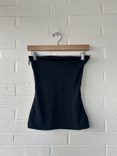 Load image into Gallery viewer, Aritzia Tank Top Size Medium
