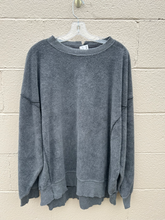 Load image into Gallery viewer, Aerie Sweatshirt Size Large
