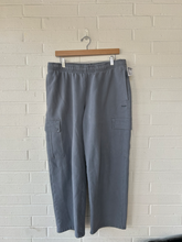 Load image into Gallery viewer, Tna Pants Size Large
