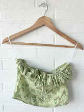 Load image into Gallery viewer, Princess Polly Tank Top Size Medium
