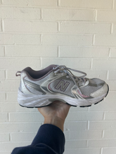 Load image into Gallery viewer, New Balance Womens Athletic Shoes Womens 7
