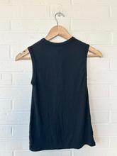 Load image into Gallery viewer, Set Active Athletic Top Size Small
