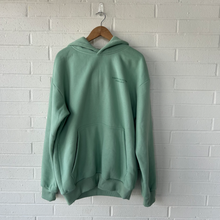 Load image into Gallery viewer, Comfrt Sweatshirt Size Small
