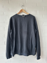 Load image into Gallery viewer, Nike Sweatshirt Size Extra Large
