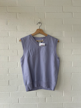 Load image into Gallery viewer, Tna Sweatshirt Size Extra Small
