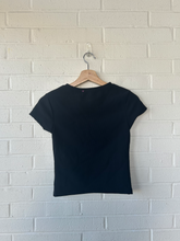 Load image into Gallery viewer, White Fox Short Sleeve Top Size Small
