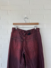 Load image into Gallery viewer, Bdg Pants Size 5/6 (28)
