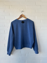 Load image into Gallery viewer, Lululemon Sweatshirt Size Medium
