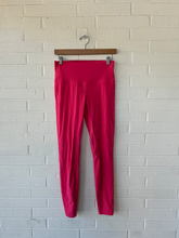 Load image into Gallery viewer, Lulu Lemon Athletic Pants Size Medium
