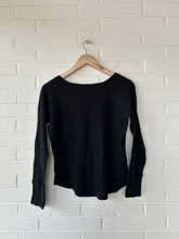 Load image into Gallery viewer, Long Sleeve Top Size Small
