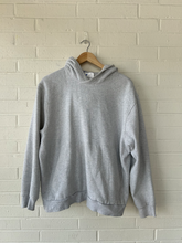 Load image into Gallery viewer, Lulu Lemon Sweatshirt Size Medium
