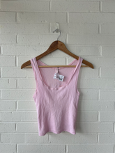 Load image into Gallery viewer, Skims Tank Top Size Medium
