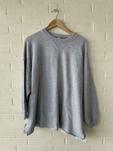 Load image into Gallery viewer, Aerie Sweatshirt Size Medium
