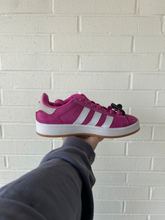 Load image into Gallery viewer, Adidas Womens Athletic Shoes Womens 5
