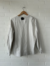 Load image into Gallery viewer, Lulu Lemon Sweatshirt Size Medium
