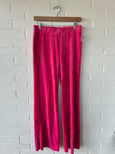 Load image into Gallery viewer, Juicy Couture Pants Size Small
