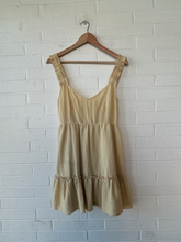 Load image into Gallery viewer, Blu Pepper Dress Size Extra Large
