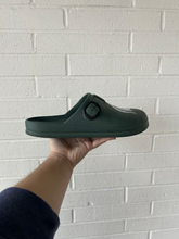 Load image into Gallery viewer, Sandals Mens 8
