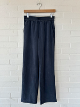 Load image into Gallery viewer, Lulu Lemon Athletic Pants Size Small
