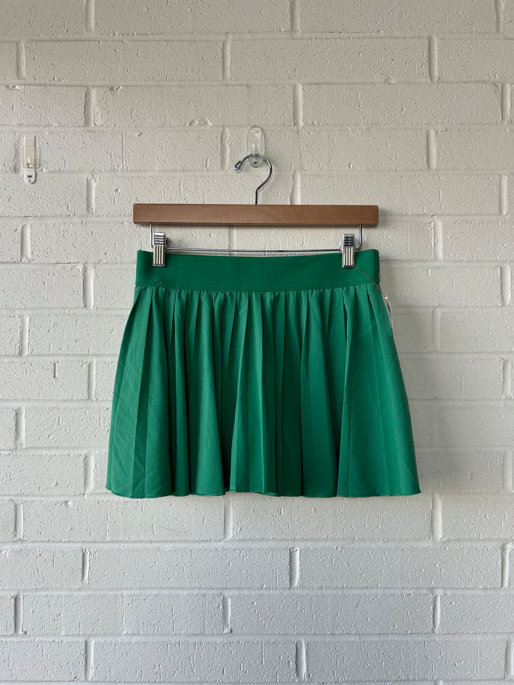 Tna Athletic Shorts Size Medium