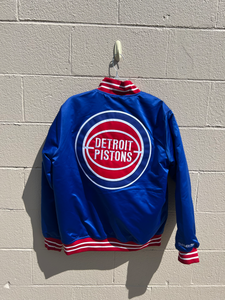 Mitchell & Ness Heavy Outerwear Size Medium