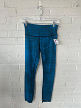 Load image into Gallery viewer, Lulu Lemon Athletic Pants Size Small
