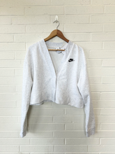 Load image into Gallery viewer, Nike Sweatshirt Size Small
