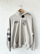 Load image into Gallery viewer, Gym Shark Sweatshirt Size Large
