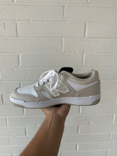 Load image into Gallery viewer, New Balance Womens Athletic Shoes Womens 7
