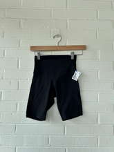 Load image into Gallery viewer, Lulu Lemon Athletic Shorts Size 2
