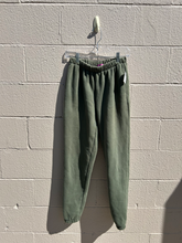 Load image into Gallery viewer, Edikted Pants Size Medium
