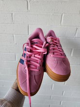 Load image into Gallery viewer, Adidas Casual Shoes Womens 7
