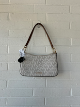 Load image into Gallery viewer, Michael Kors Purse
