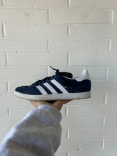 Load image into Gallery viewer, Adidas Mens Athletic Shoes Mens 7
