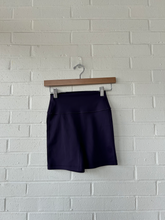 Load image into Gallery viewer, Gymshark Shorts Size Extra Small
