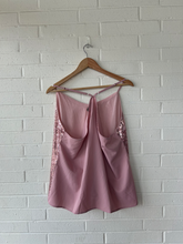 Load image into Gallery viewer, Tank Top Size 2XL
