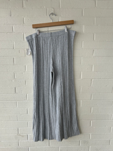 Load image into Gallery viewer, Aerie Pants Size Extra Large
