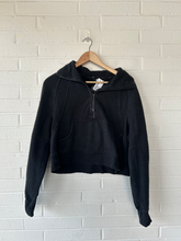 Load image into Gallery viewer, Lulu Lemon Sweatshirt Size Medium
