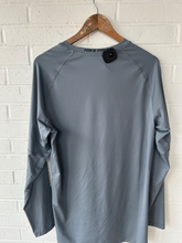 Load image into Gallery viewer, Nike Athletic Top Size Extra Large
